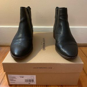 Lucky Brand Black Cameron 8 1/2